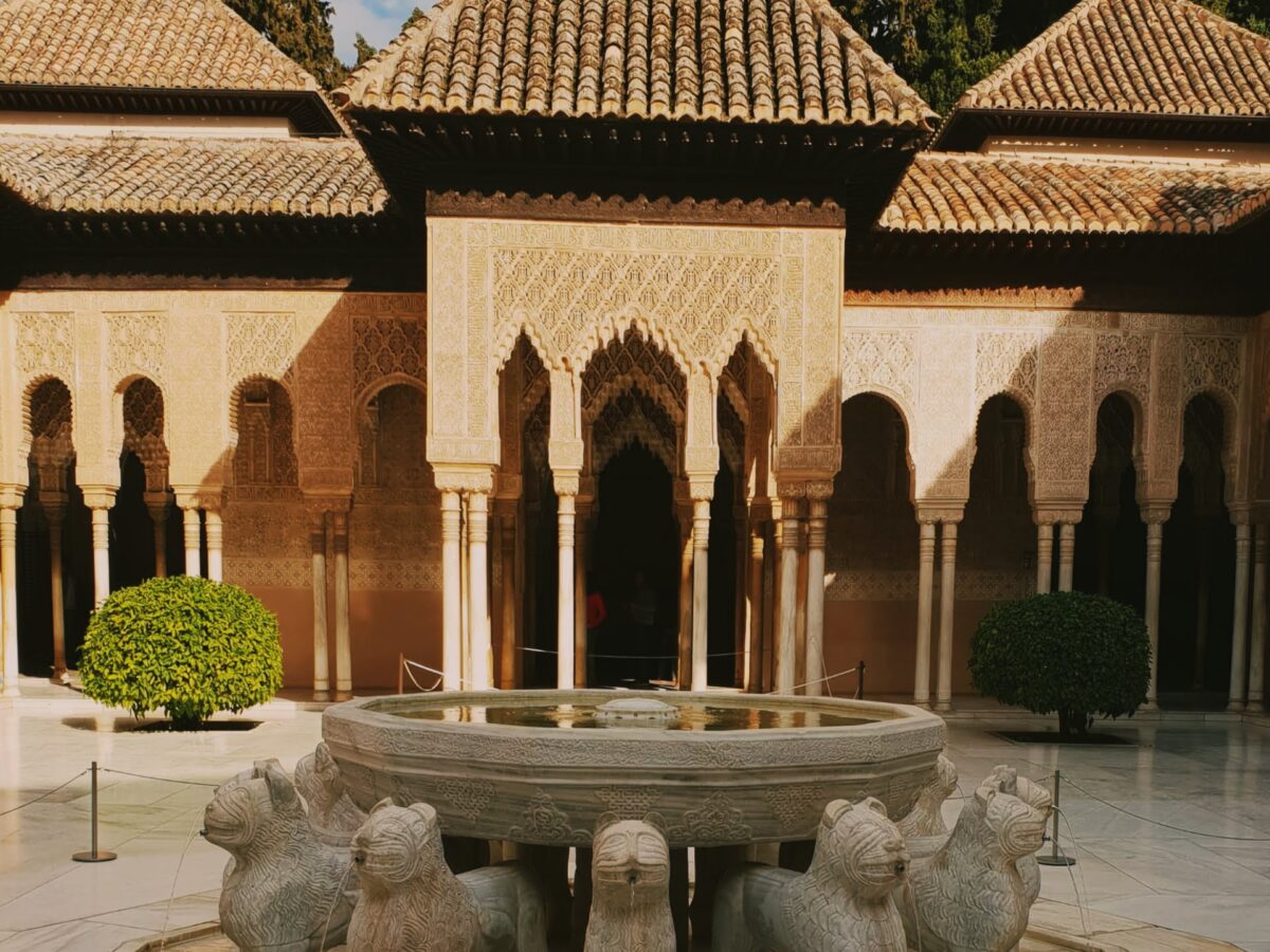 Visitar la Alhambra con guía oficial